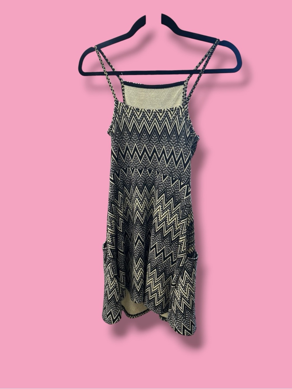Topshop Black & Cream Zigzag Mini Dress - Picture 3 of 5